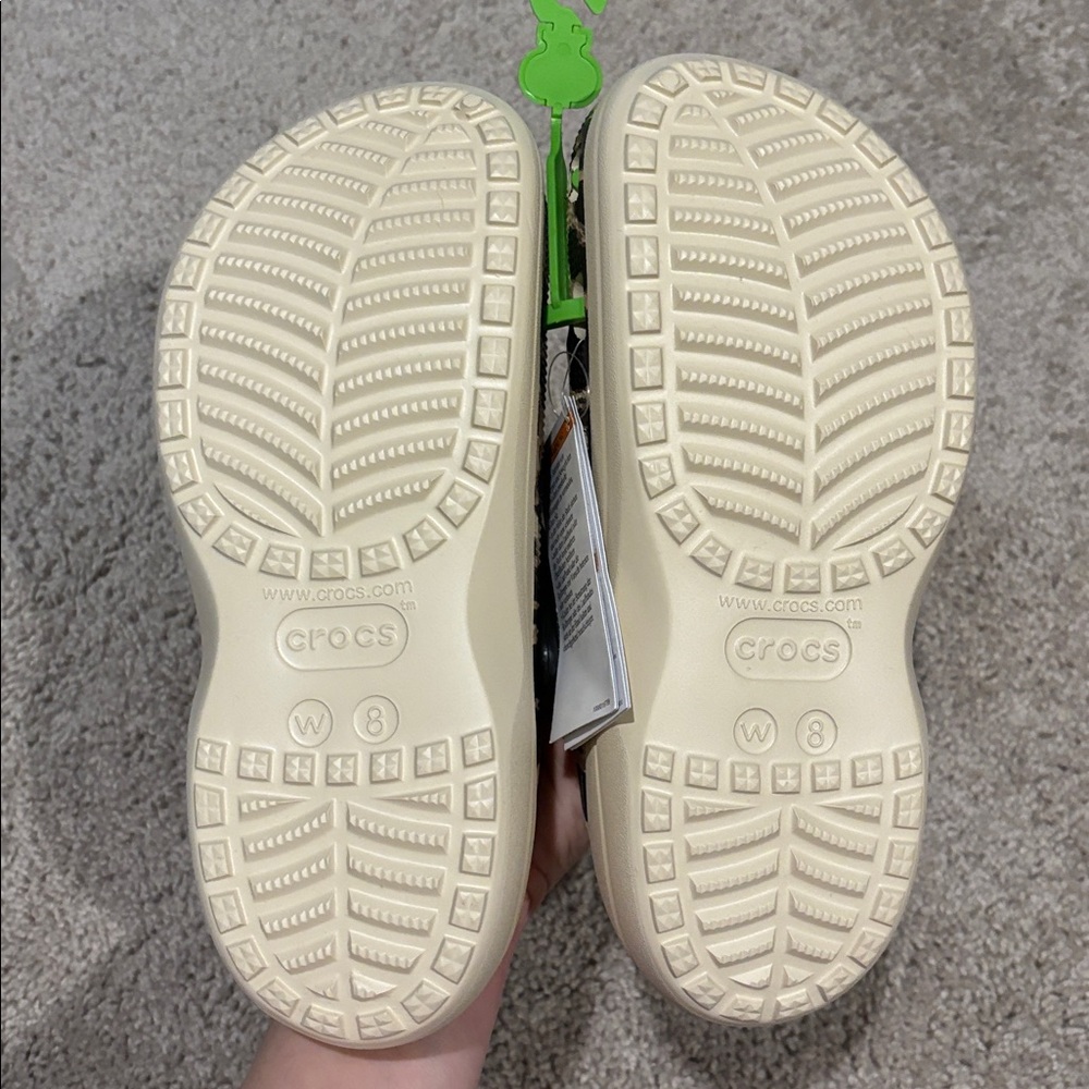 NWT baya platform crocs - Picture 4 of 5